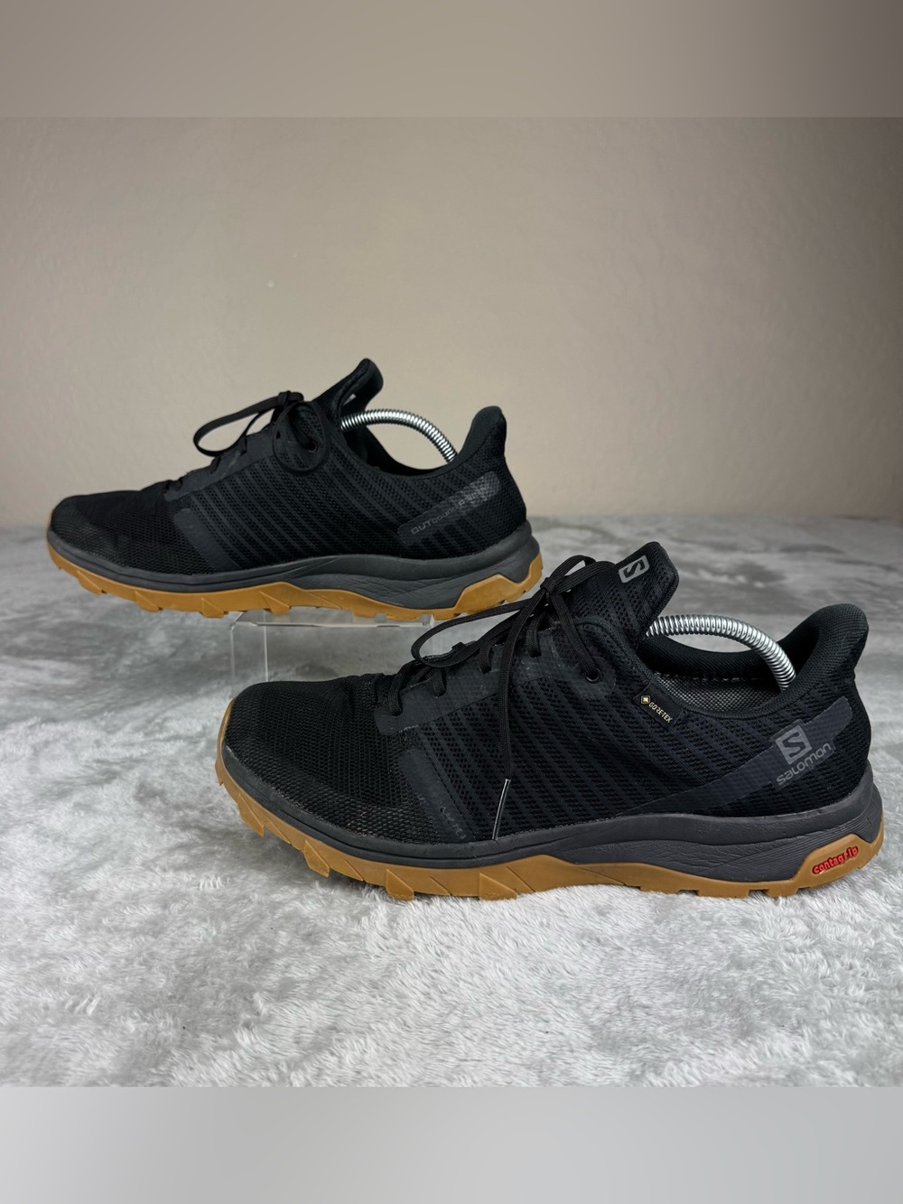 Salomon Outbound Prism Gore-Tex Black Men’s Sz 12
